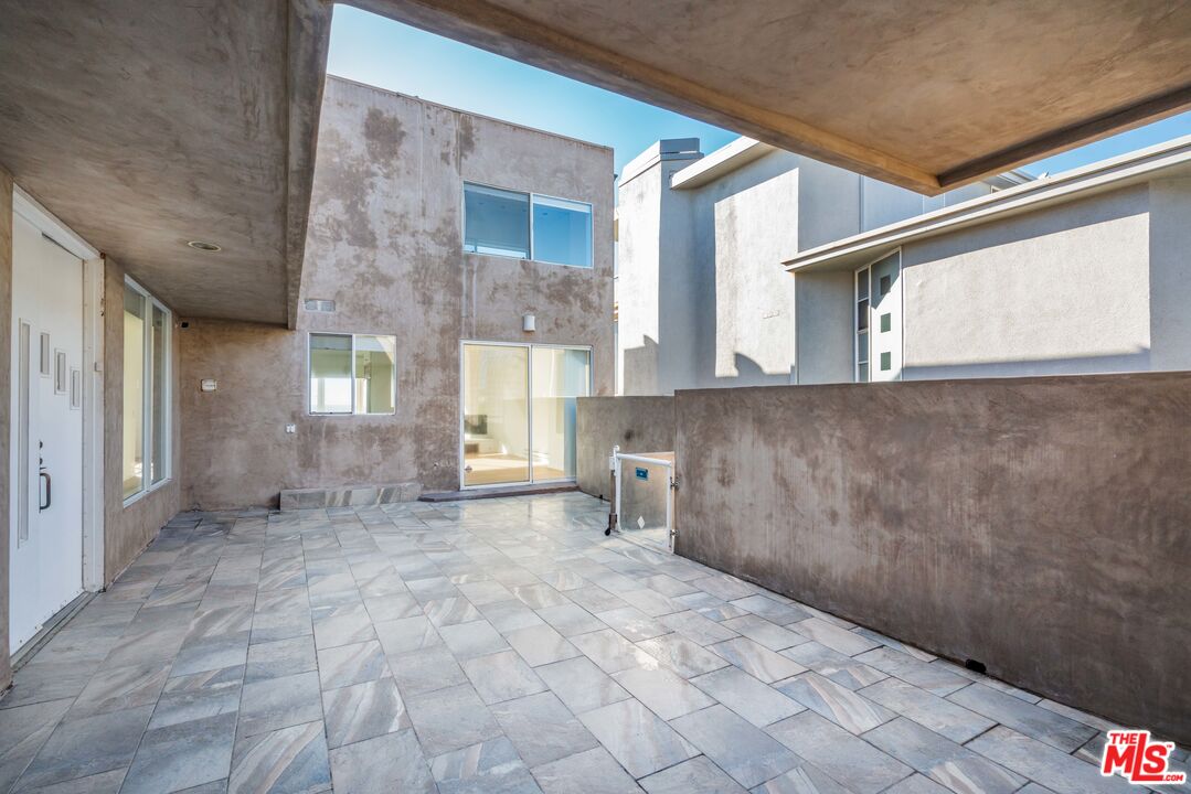 3711 OCEAN FRONT Unit: 3