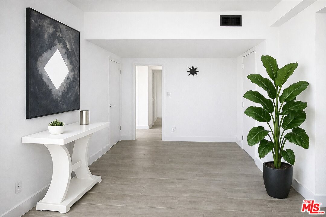 17366 W Sunset Blvd Unit: 105