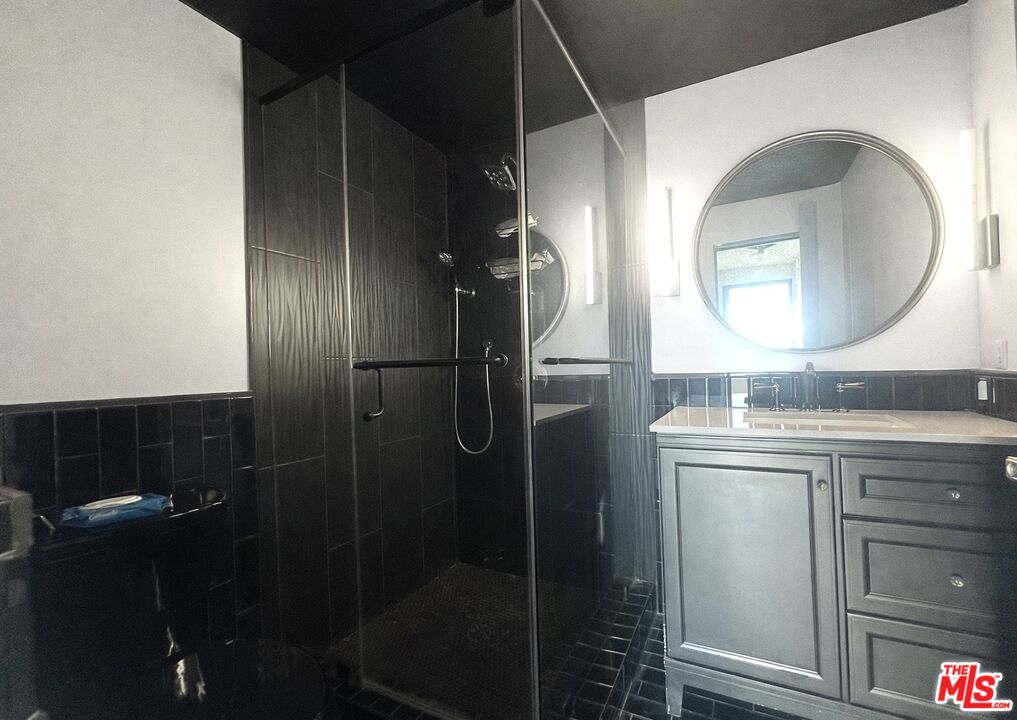 17366 W Sunset Blvd Unit: 105