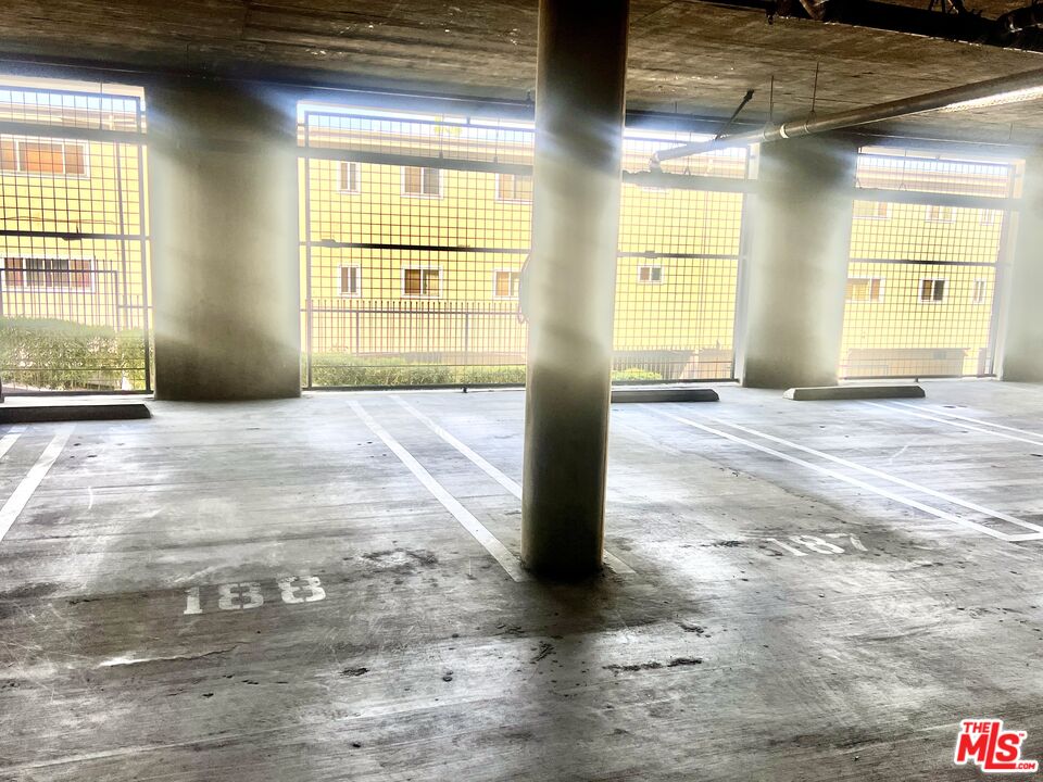 3740 Santa Rosalia Dr Unit: 302