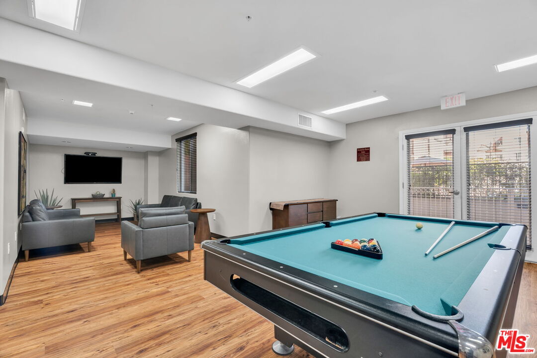 3740 Santa Rosalia Dr Unit: 302