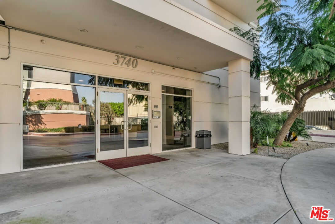 3740 Santa Rosalia Dr Unit: 302