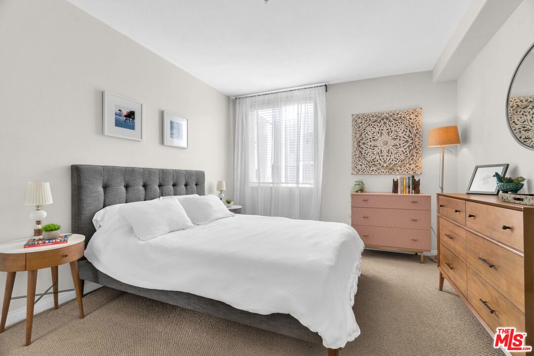 3740 Santa Rosalia Dr Unit: 302