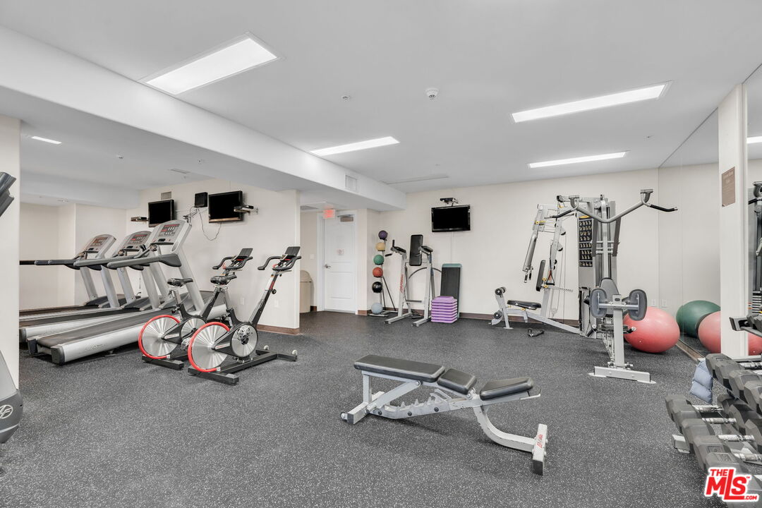 3740 Santa Rosalia Dr Unit: 302