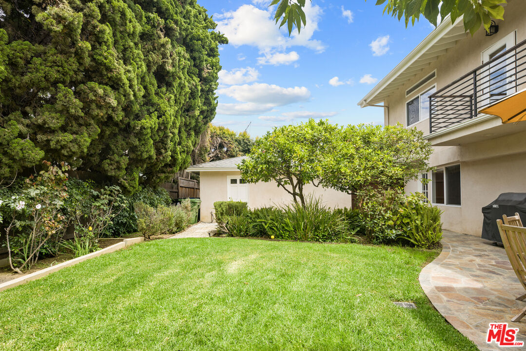 907 Las Pulgas Rd