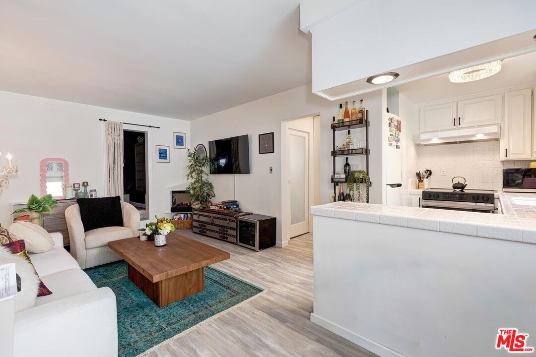 8155 Manitoba St Unit: 12