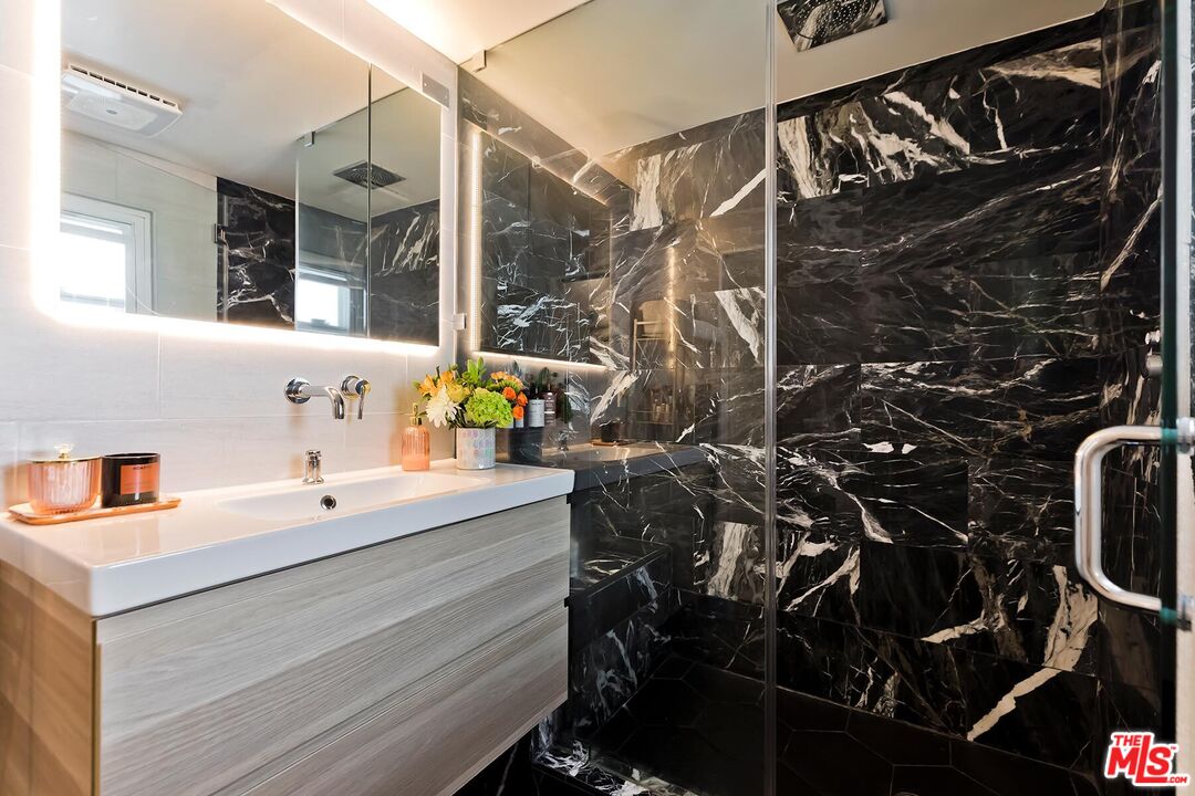 8155 Manitoba St Unit: 12