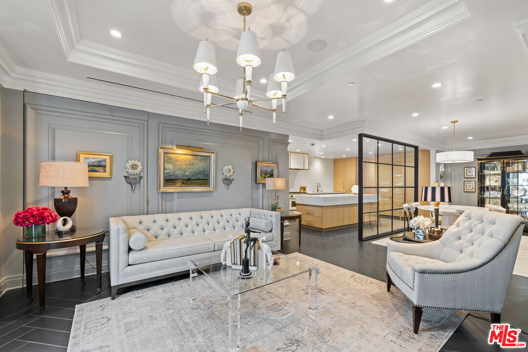 10375 Wilshire Blvd Unit: 9HK