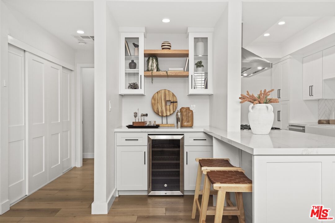 1049 16th St Unit: 5