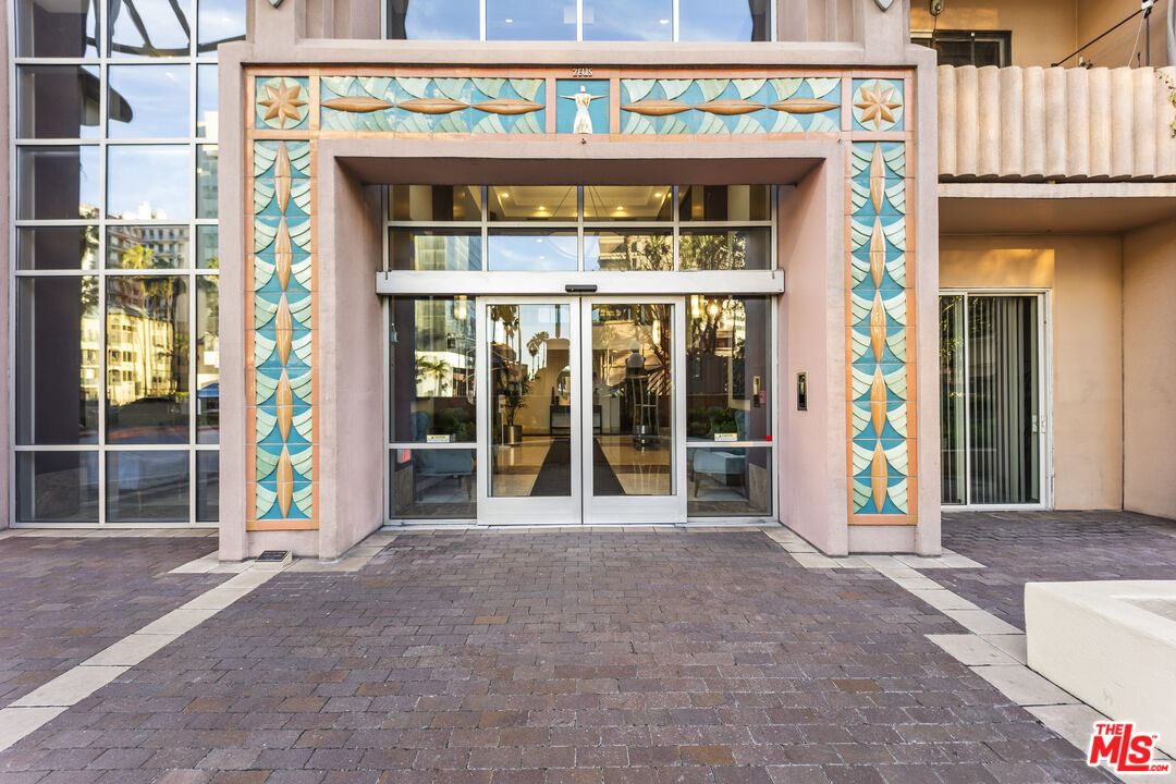 388 E Ocean Blvd Unit: 304