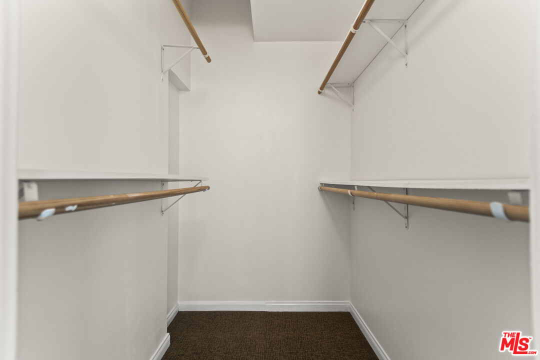 388 E Ocean Blvd Unit: 304