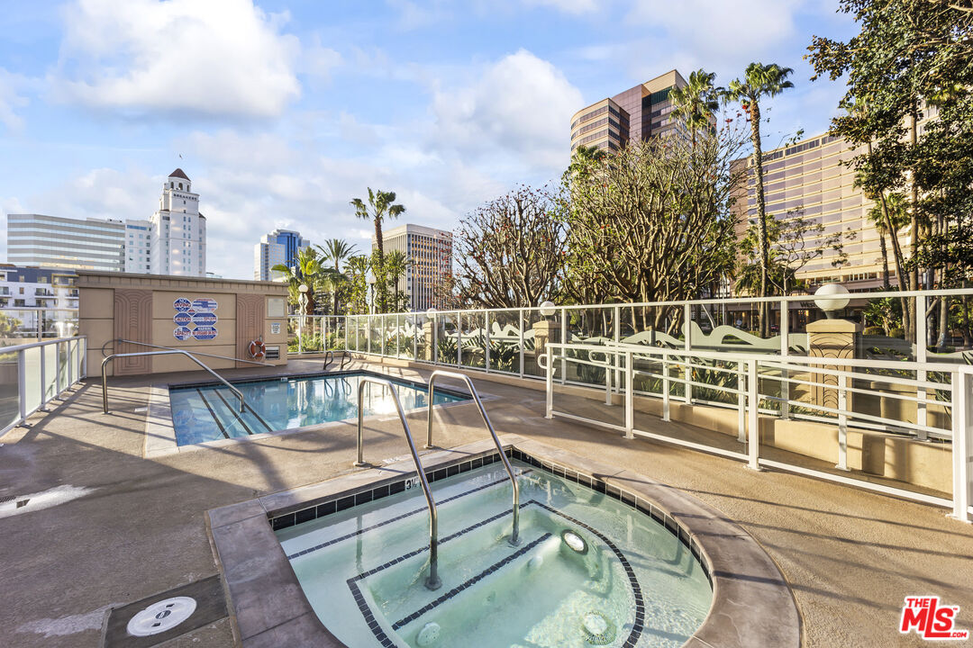 388 E Ocean Blvd Unit: 304