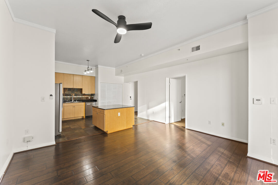388 E Ocean Blvd Unit: 304