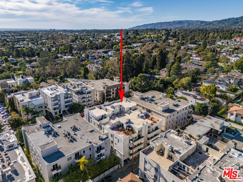 1164 Wellesley Ave Unit: 301