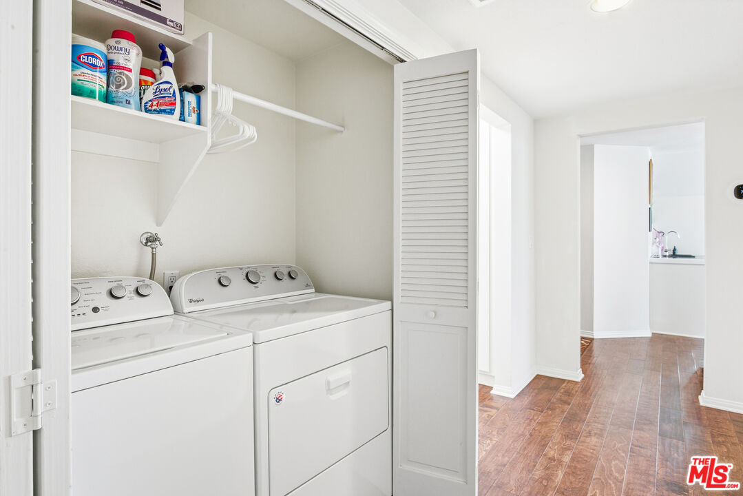 1164 Wellesley Ave Unit: 301