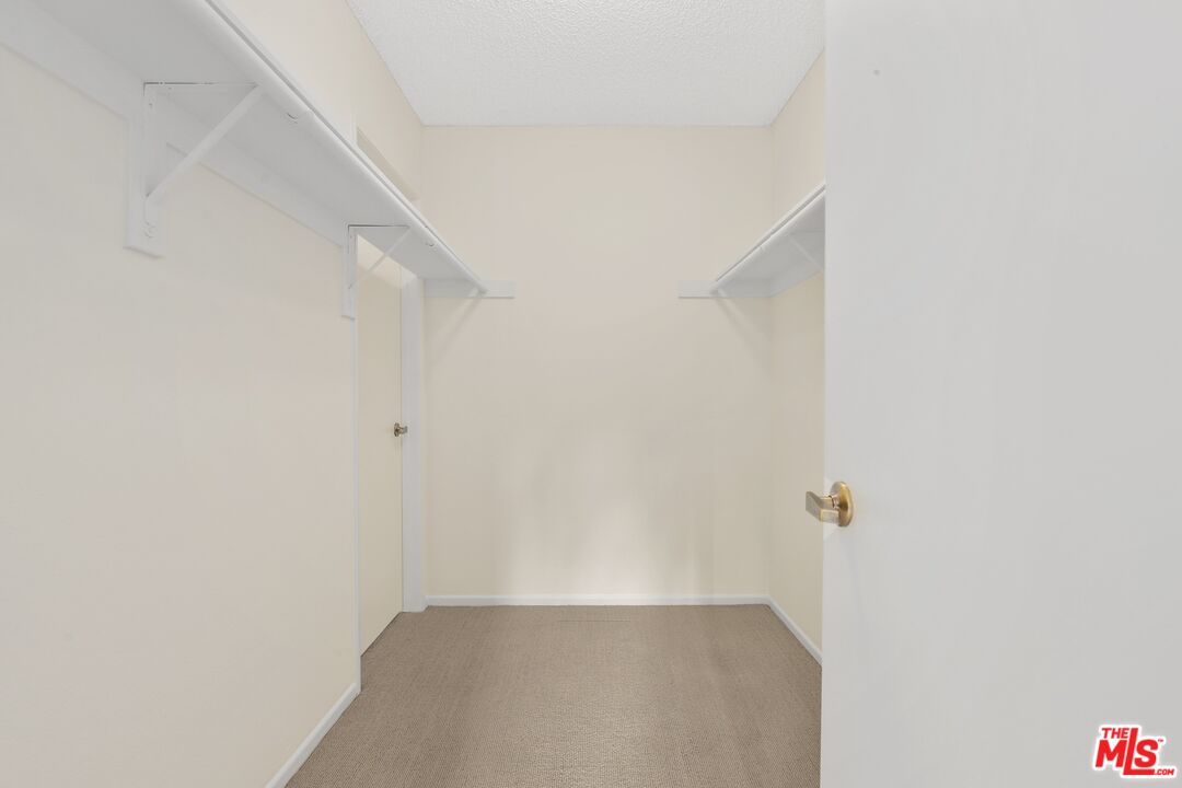 501 Palisades Dr Unit: 219
