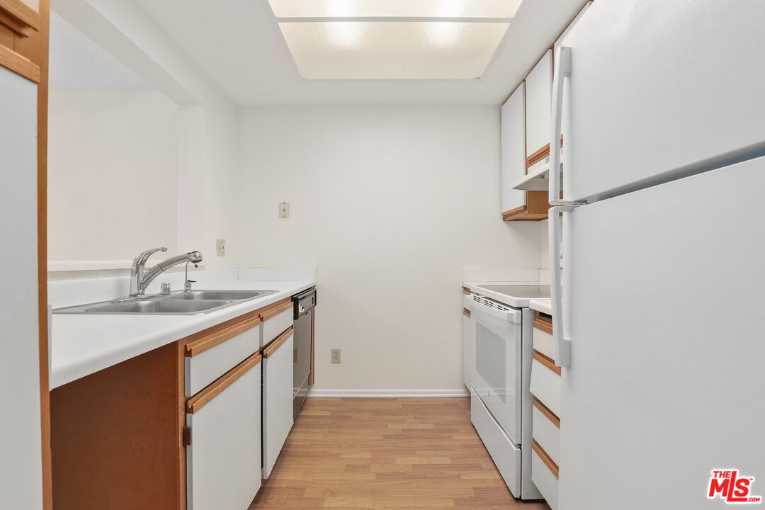 501 Palisades Dr Unit: 219