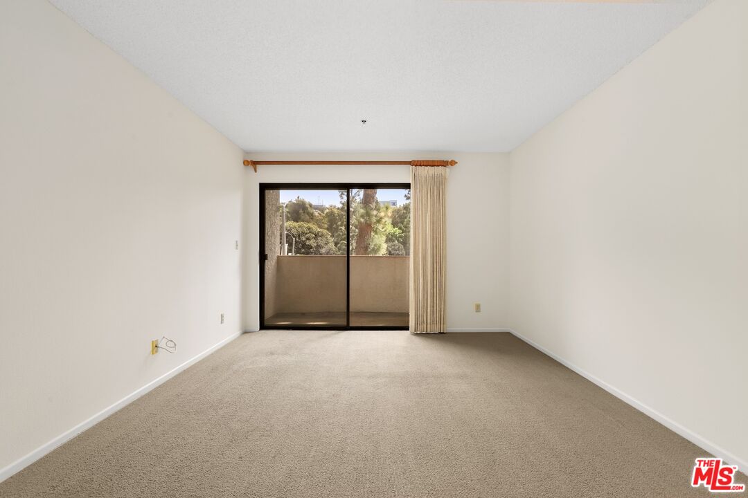 501 Palisades Dr Unit: 219