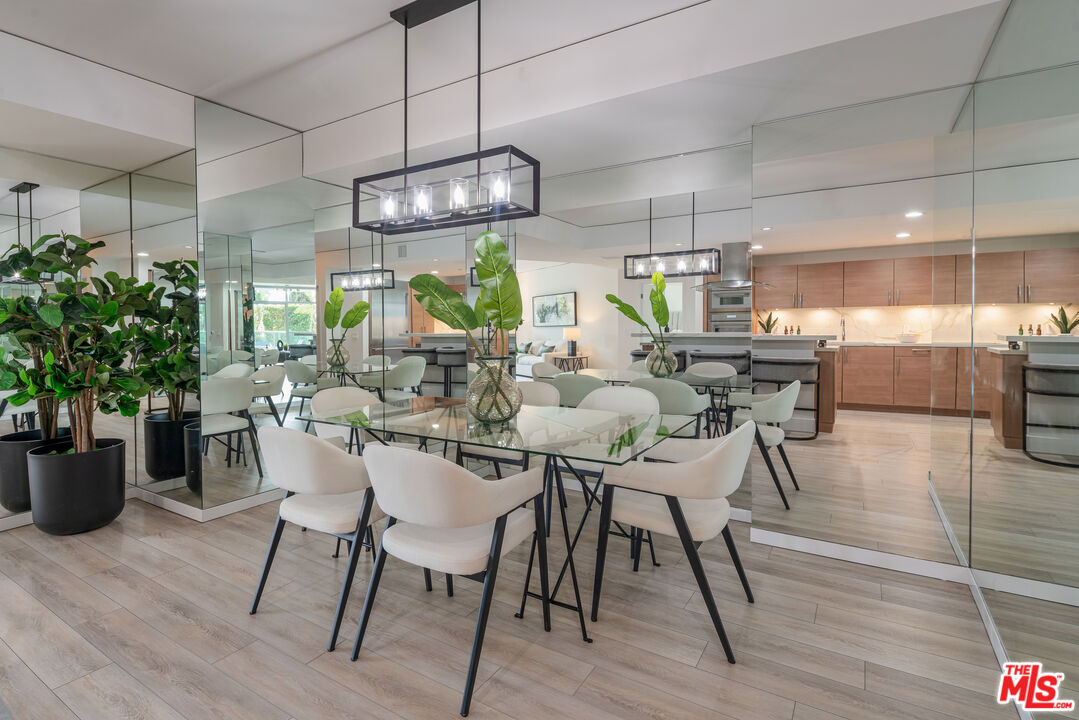 13650 Marina Pointe Dr Unit: 403