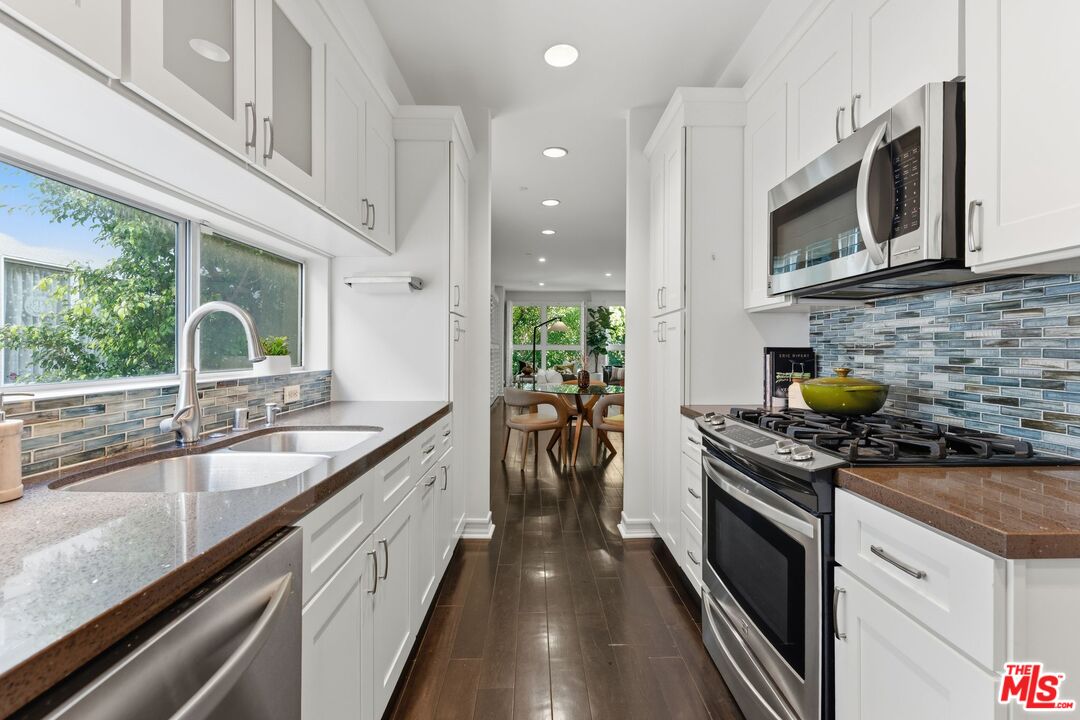 1927 Glendon Ave Unit: 202