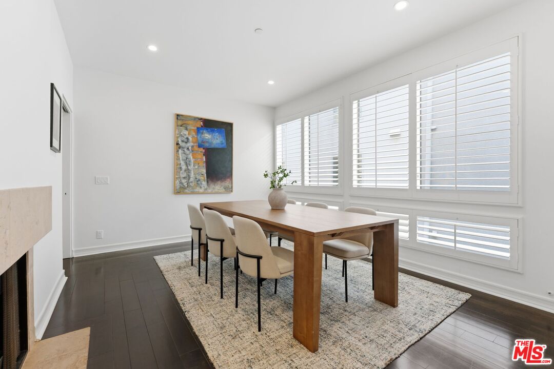 1927 Glendon Ave Unit: 202