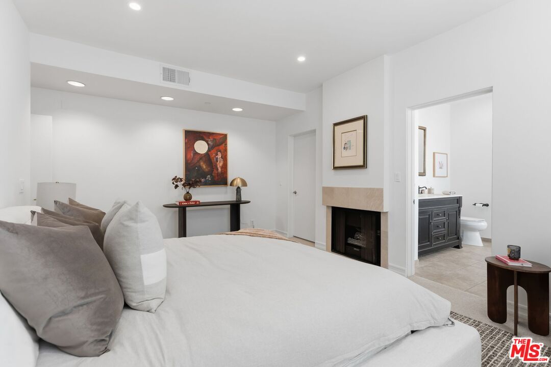 1927 Glendon Ave Unit: 202