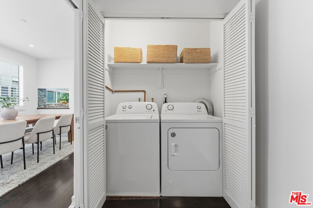 1927 Glendon Ave Unit: 202