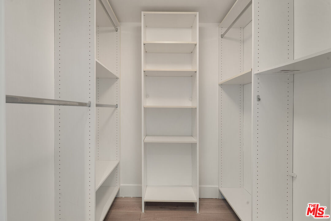 13600 MARINA POINTE DR Unit: 1005