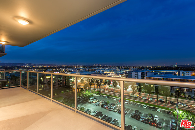 13600 MARINA POINTE DR Unit: 1005