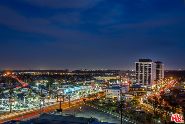 13600 MARINA POINTE DR Unit: 1005