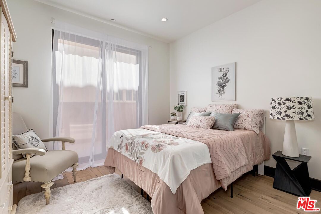 10523 Ashton Ave Unit: 101