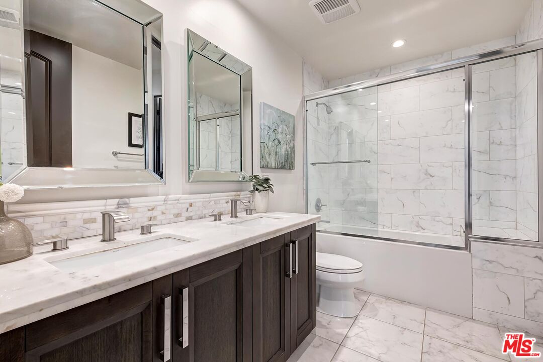 10523 Ashton Ave Unit: 101