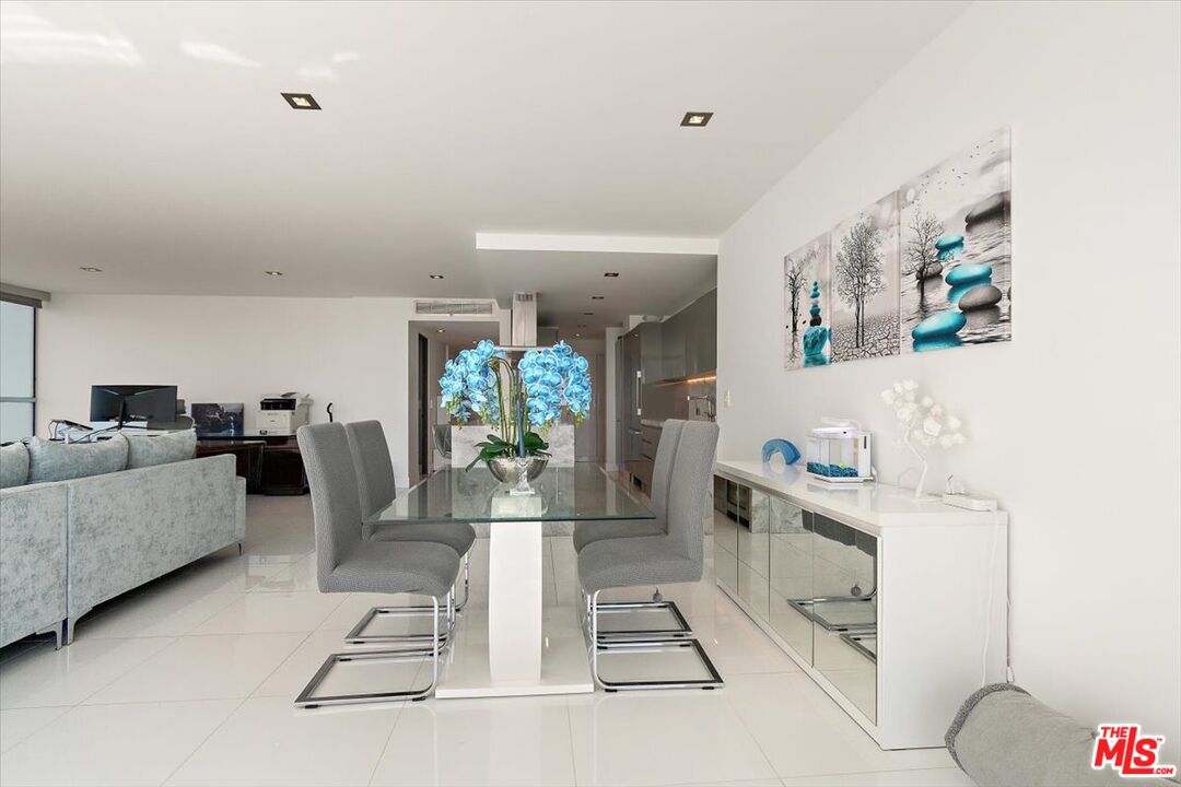 2222 Avenue Of The Stars Unit: 1203