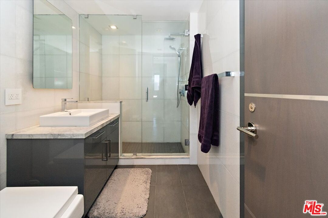 2222 Avenue Of The Stars Unit: 1203