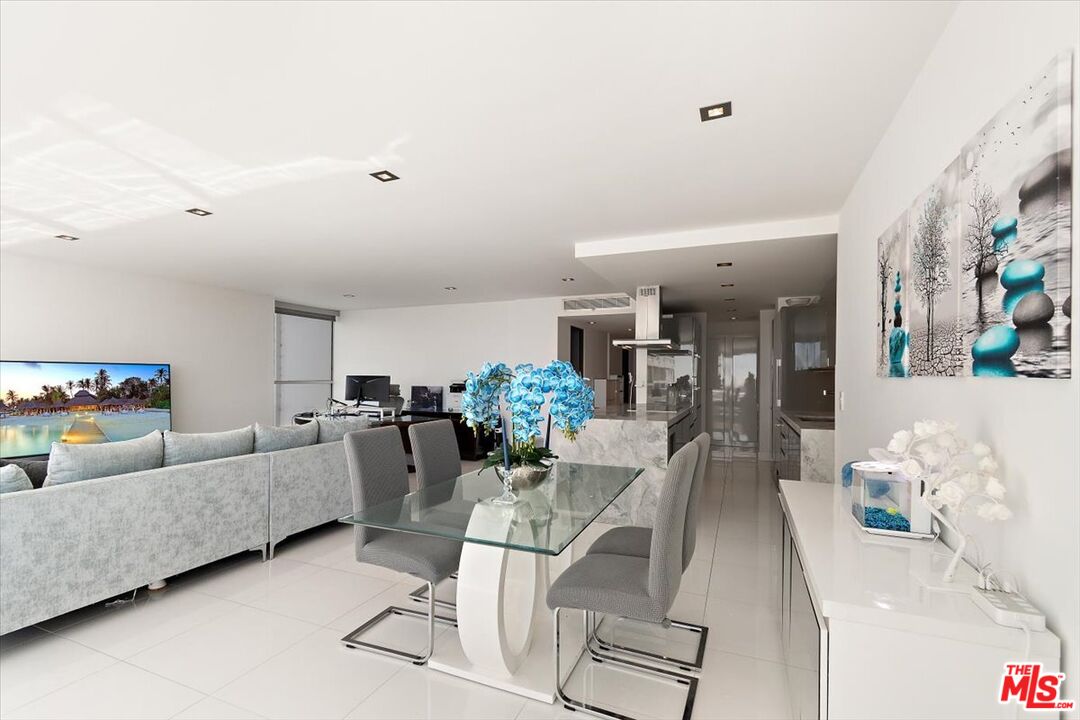 2222 Avenue Of The Stars Unit: 1203