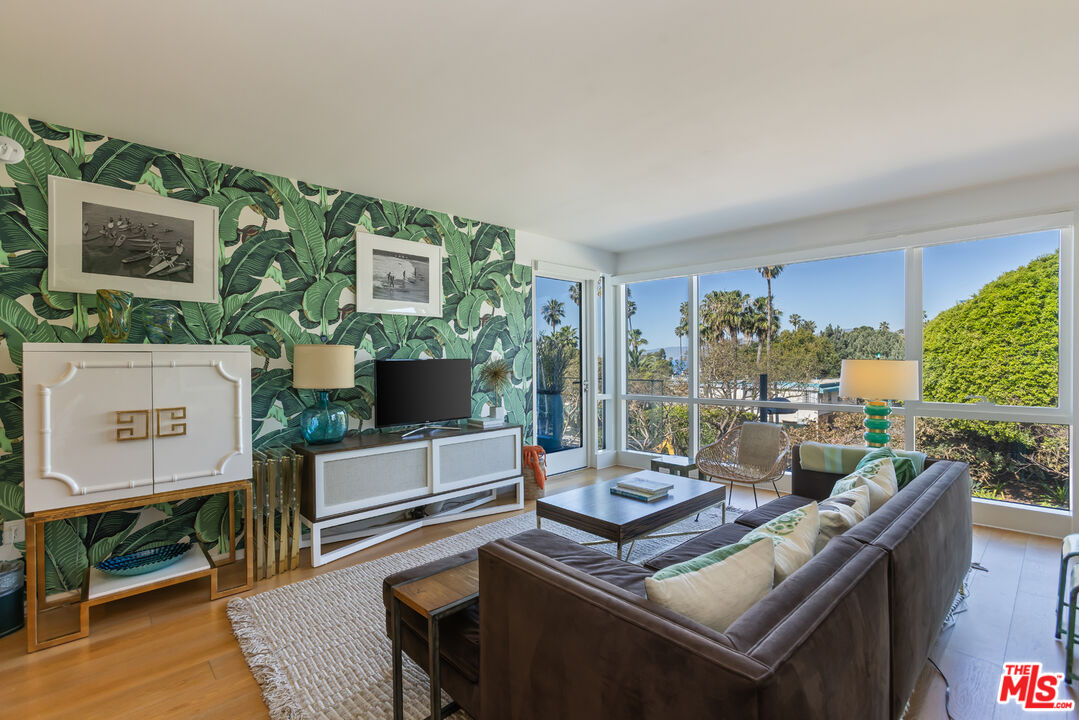 17005 Ocean Ave Unit: 306