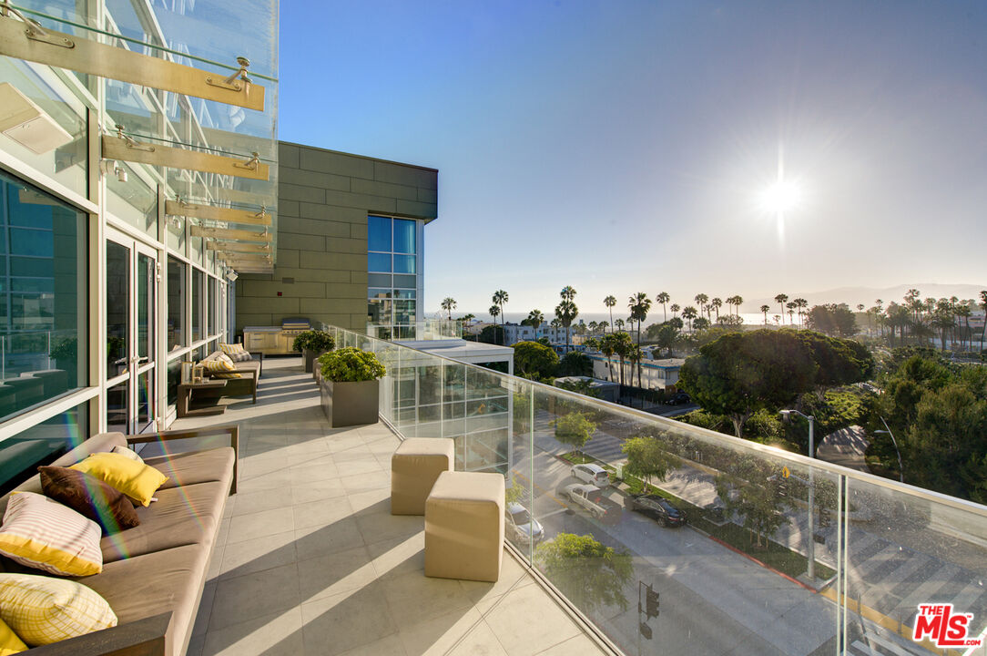 17005 Ocean Ave Unit: 306