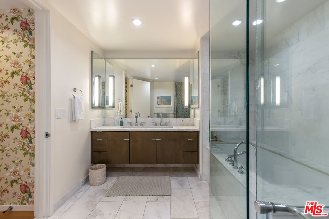 17005 Ocean Ave Unit: 306