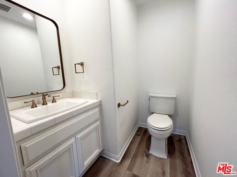 11734 Montana Ave Unit: 406