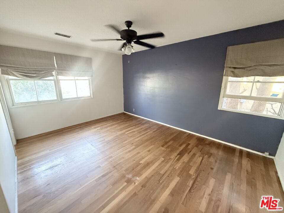 2952 Midvale Ave