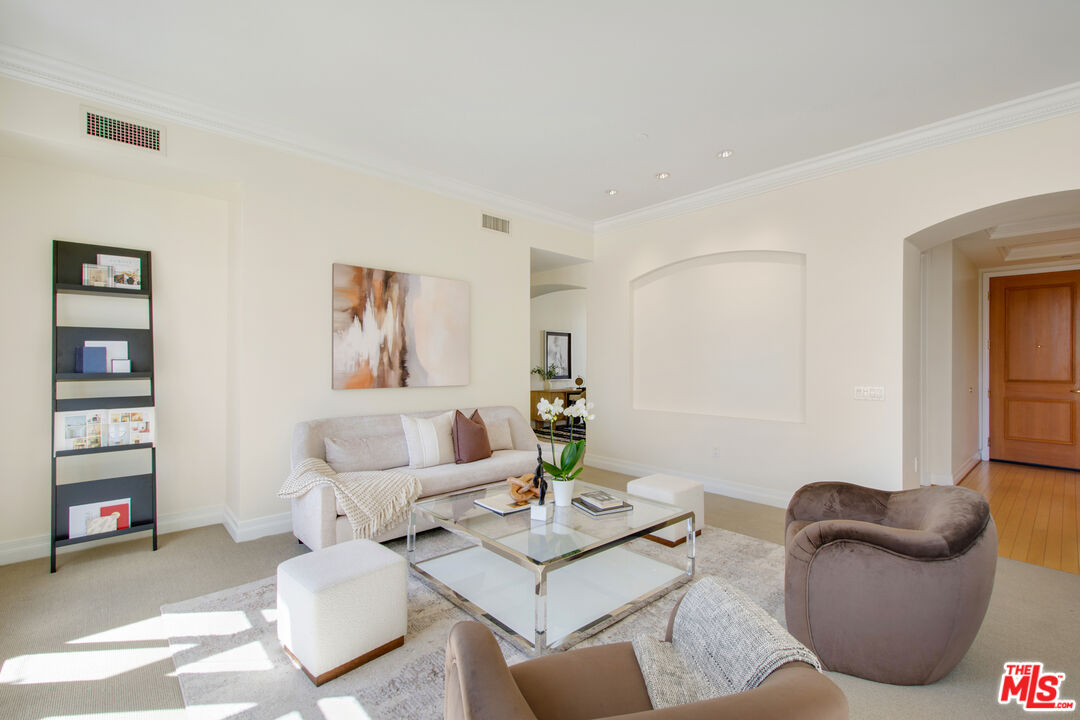 11847 Gorham Ave Unit: 403