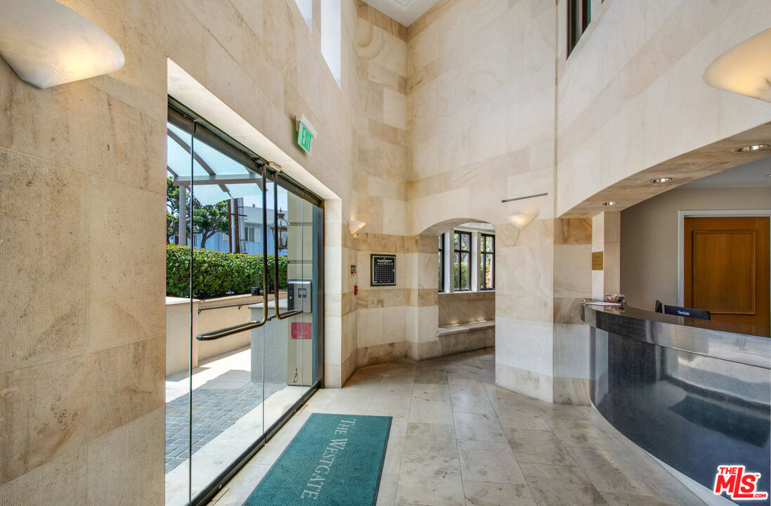 11847 Gorham Ave Unit: 403