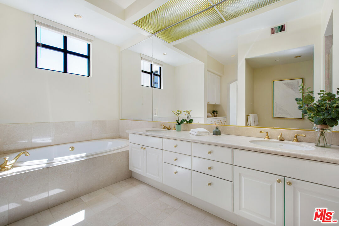 11847 Gorham Ave Unit: 403