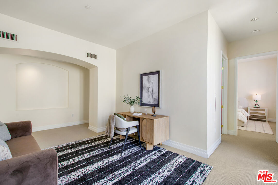 11847 Gorham Ave Unit: 403