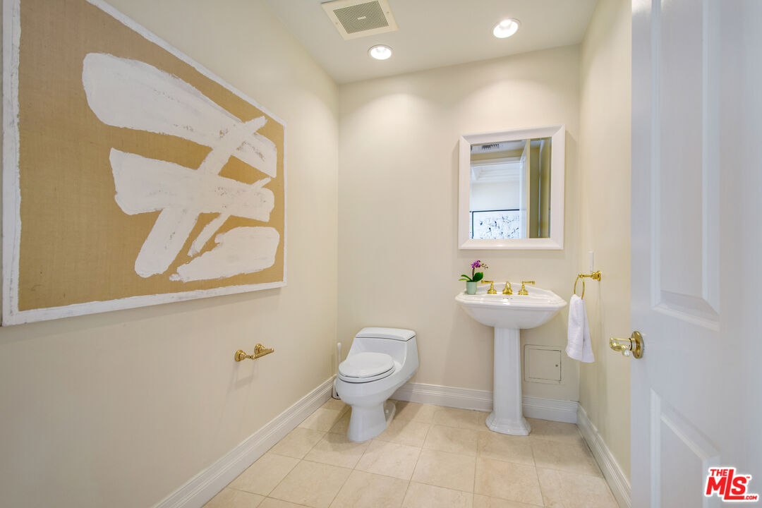 11847 Gorham Ave Unit: 403