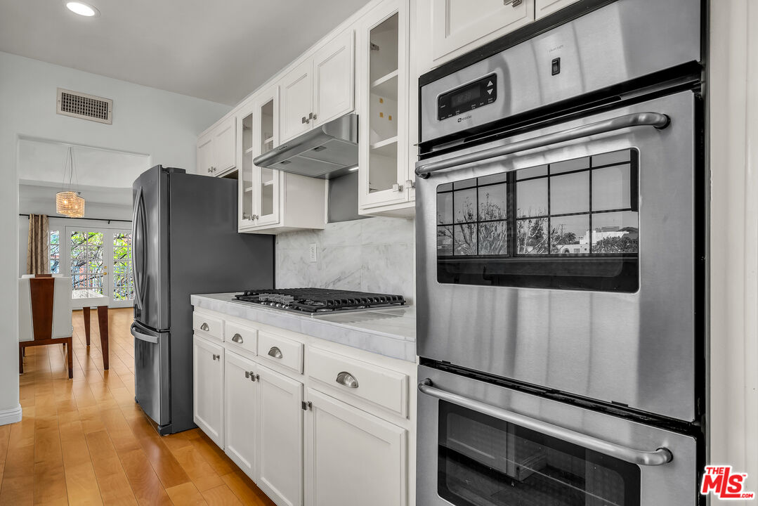 2205 S Bentley Ave Unit: 302