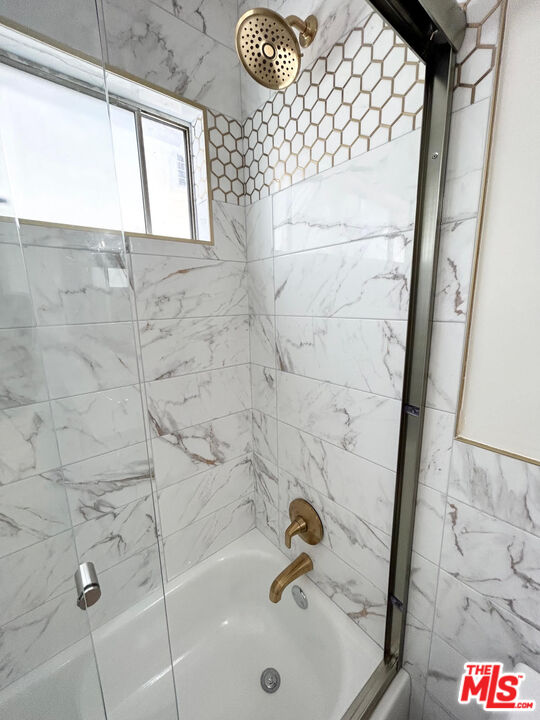 439 S Oakhurst Dr Unit: 1