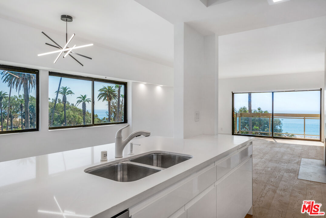 801 Ocean Ave Unit: 401
