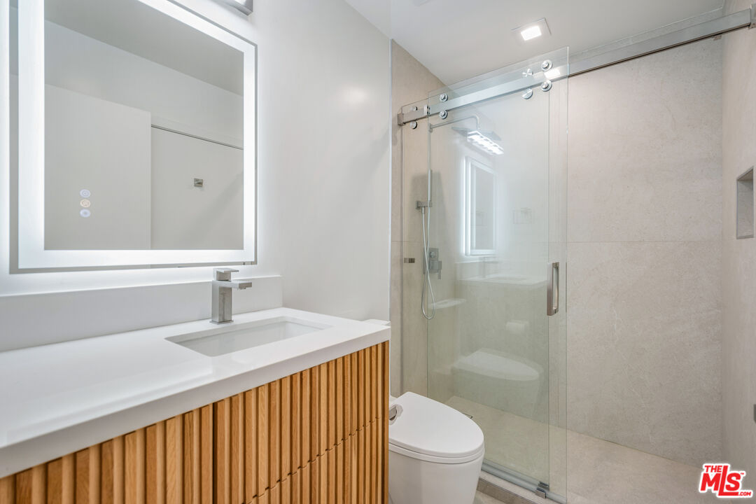 801 Ocean Ave Unit: 401