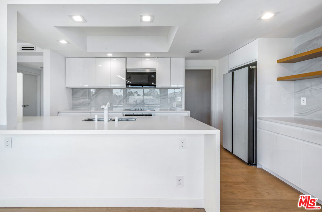 801 Ocean Ave Unit: 401